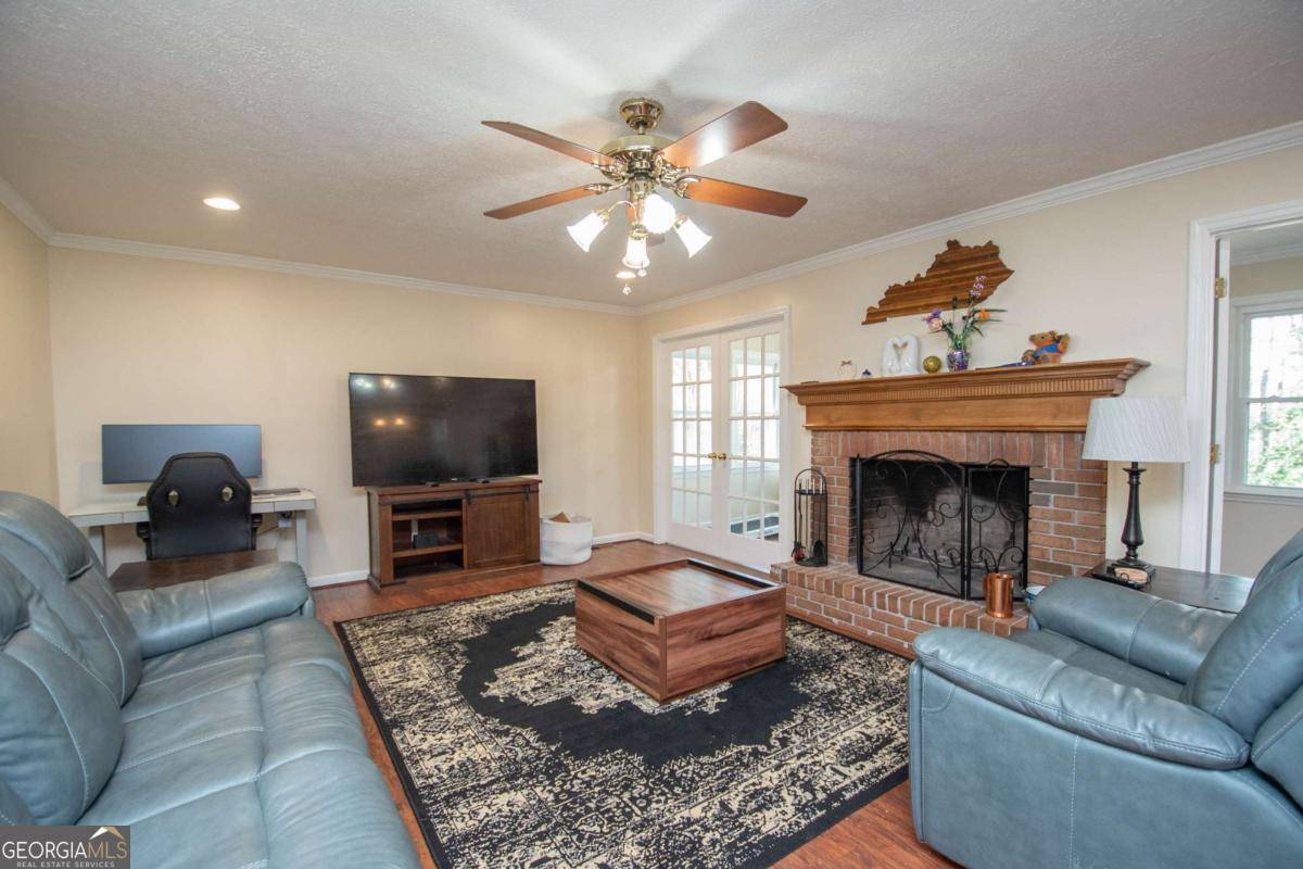 Lagrange, GA 30240,207 Lakeshore WAY