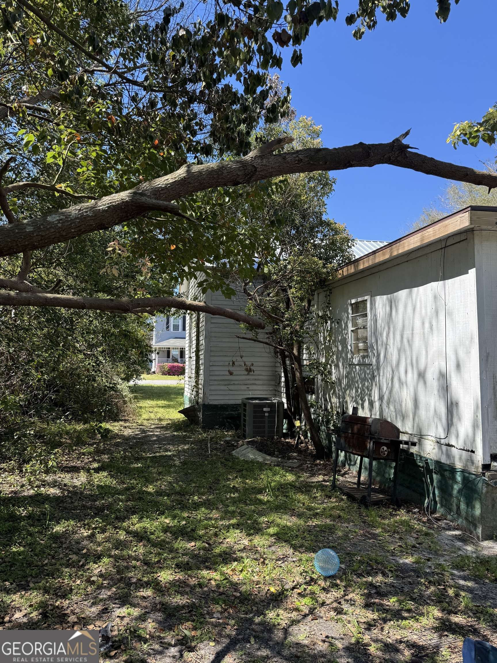 Waycross, GA 31501,801 Kennedy L Sanders Way