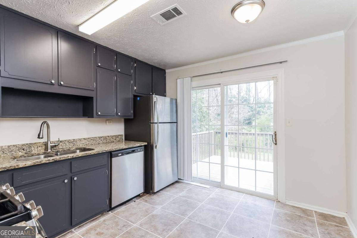 Snellville, GA 30039,2808 Mountbery DR