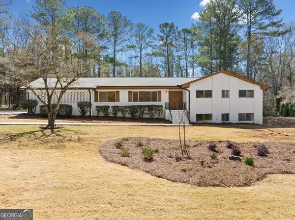 4562 Anderson Livsey LN, Snellville, GA 30039