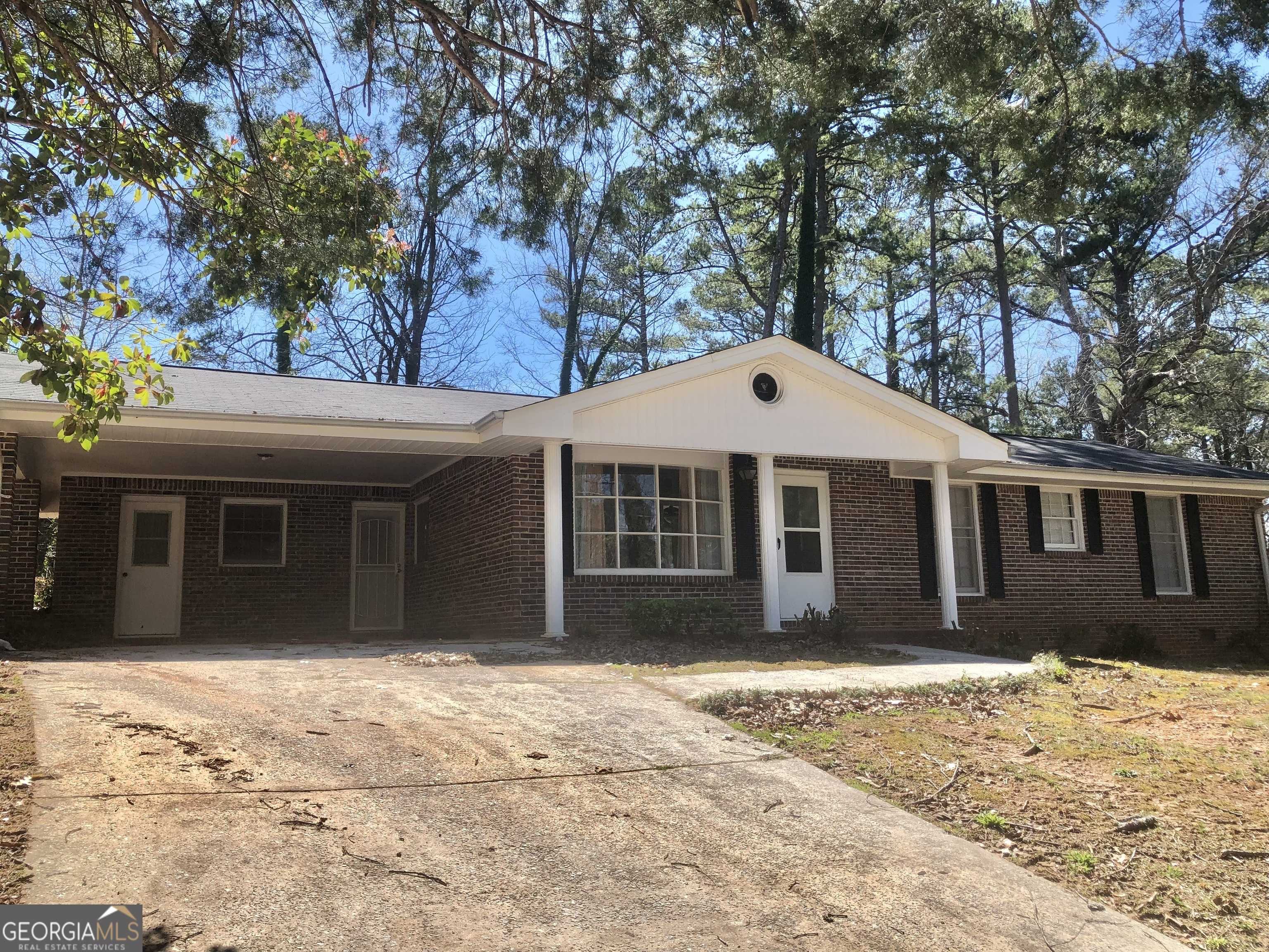 4572 Sahara DR SW, Atlanta, GA 30331