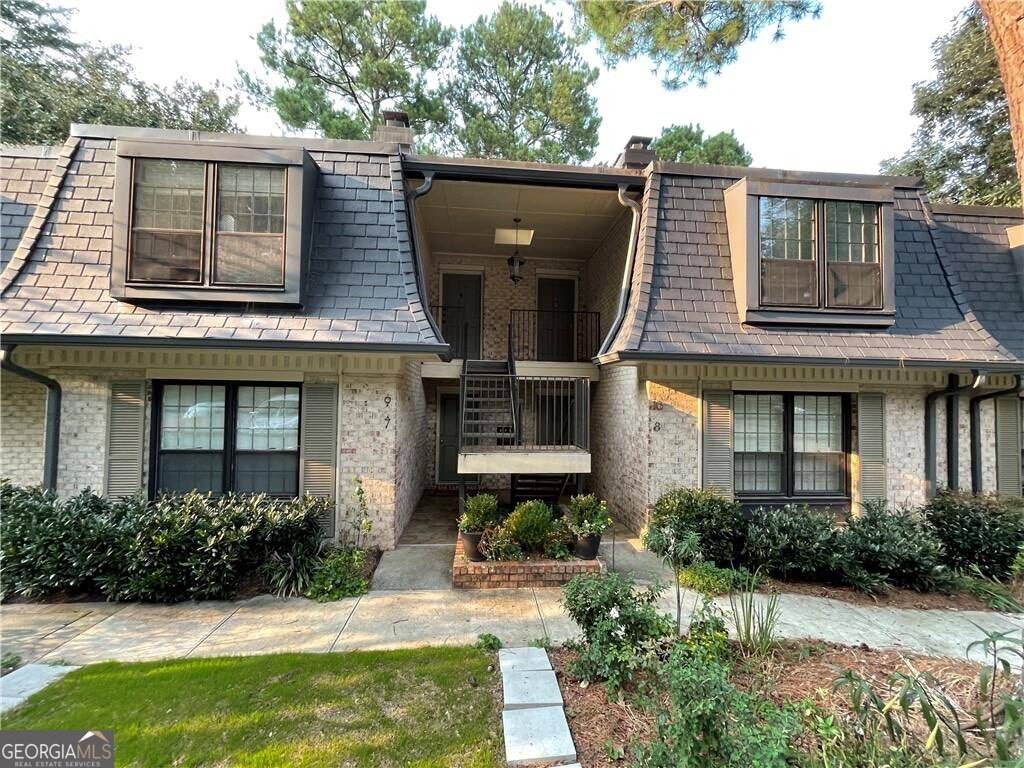 8 Cantey PL NW, Atlanta, GA 30327