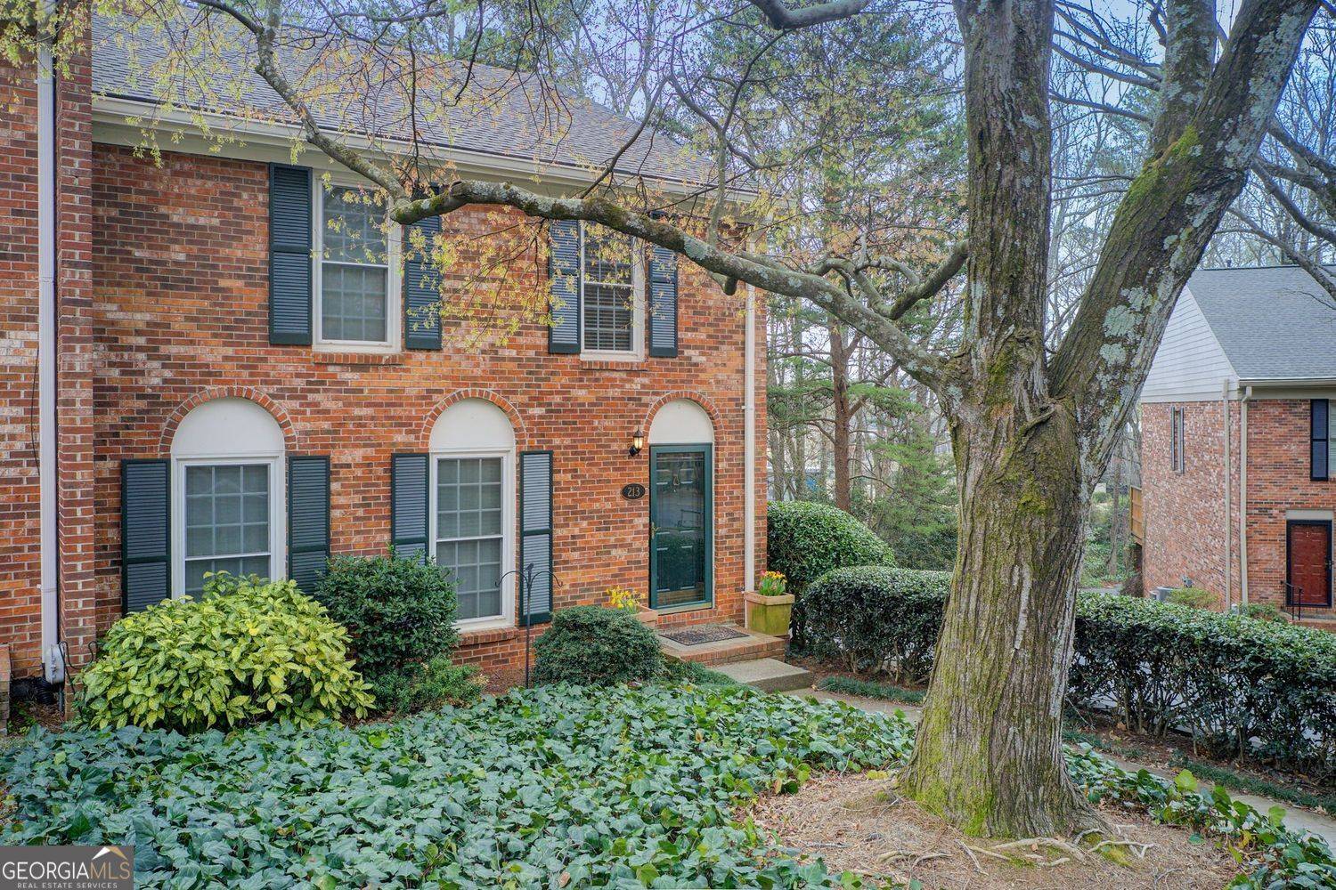 213 The South Chace NE, Sandy Springs, GA 30328