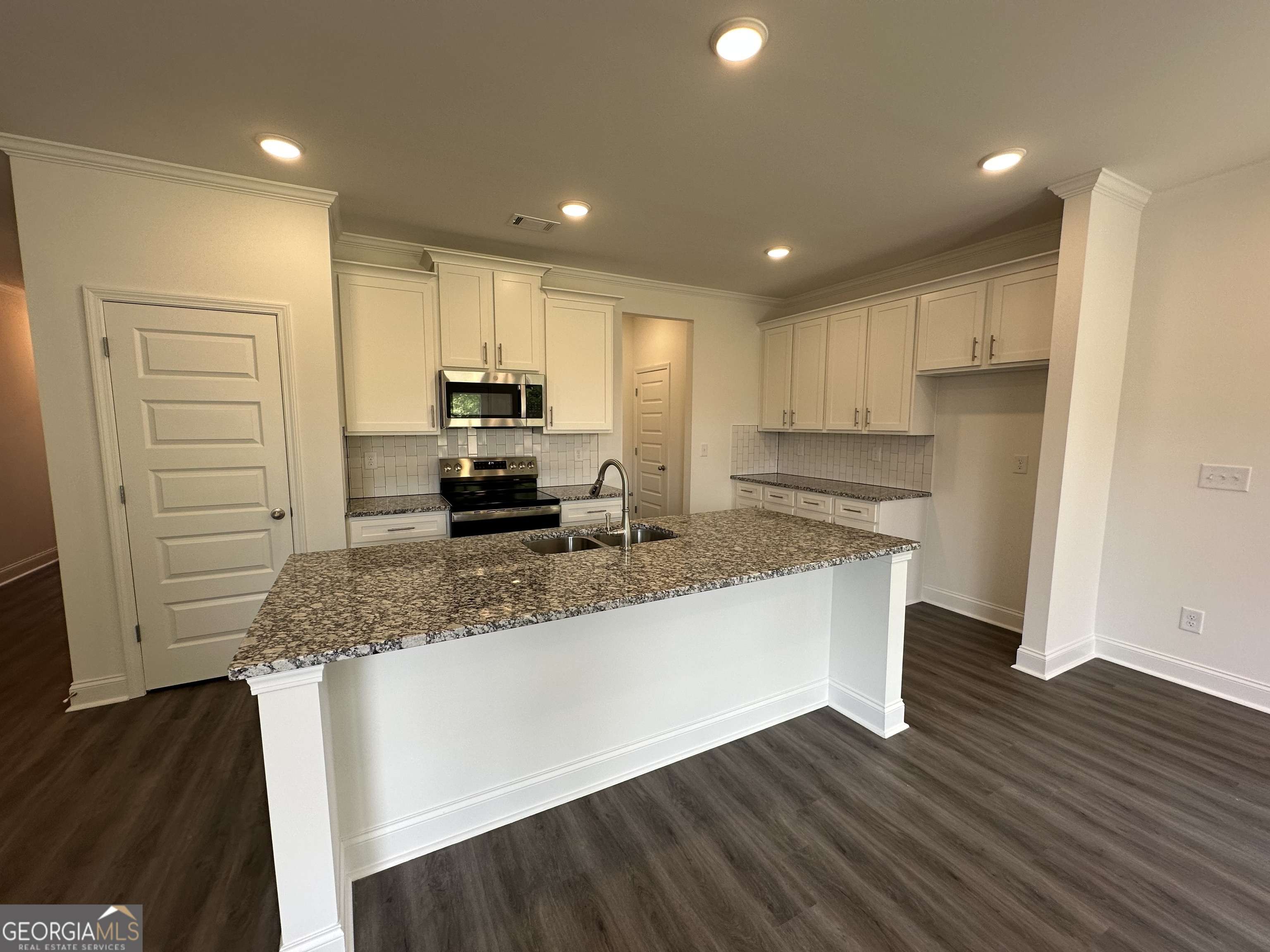 Flowery Branch, GA 30542,5635 Chickory DR #122