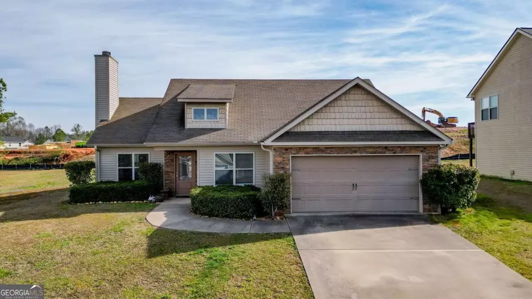 749 Riverside DR NW, Calhoun, GA 30701