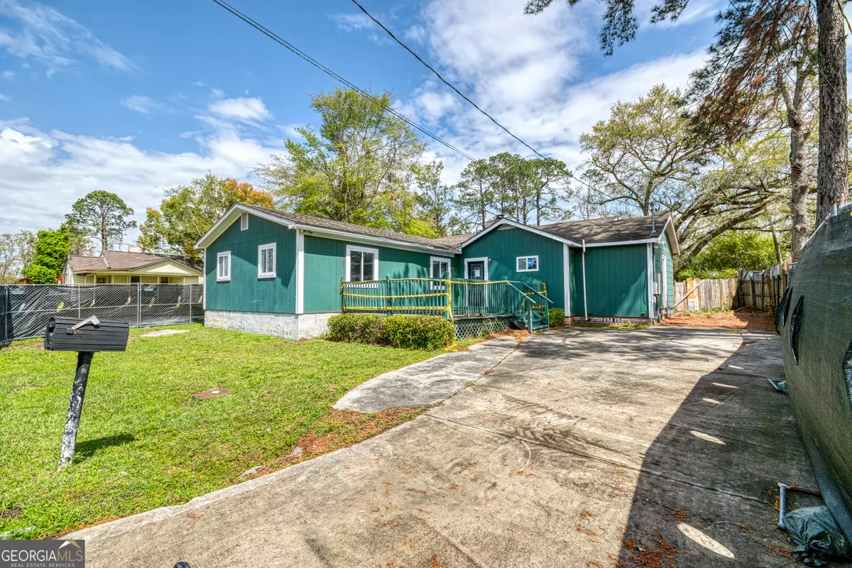 Valdosta, GA 31601,609 Jones ST