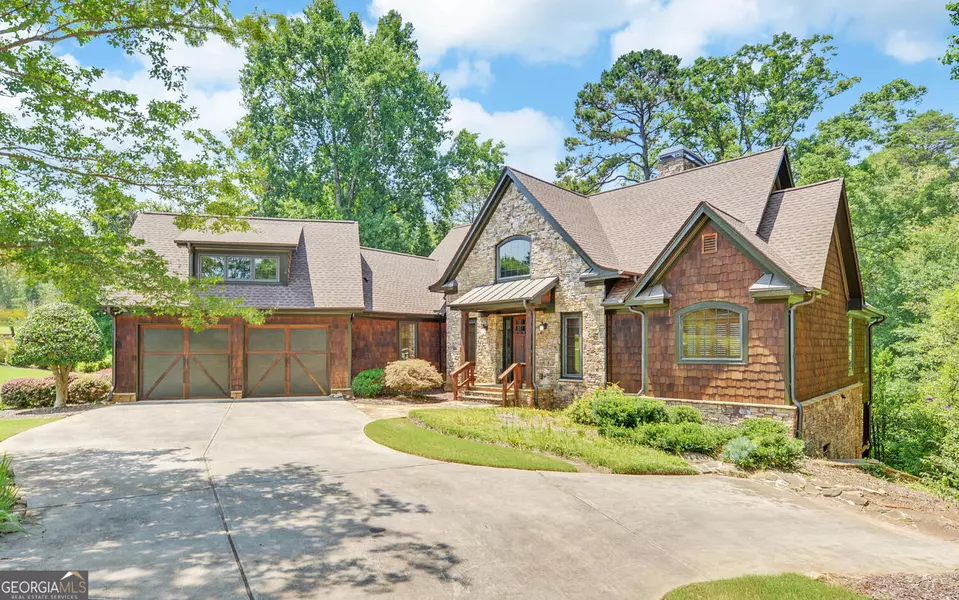 194 Edgewater TRL S, Toccoa, GA 30577