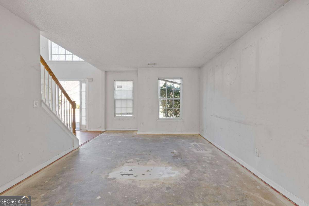 Atlanta, GA 30349,7151 Firethorn LN