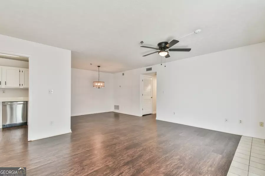 808 Riverview DR SE, Marietta, GA 30067