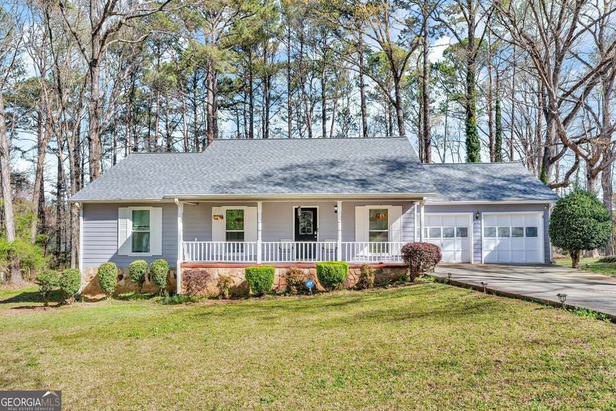8698 Twin Oaks DR, Jonesboro, GA 30236