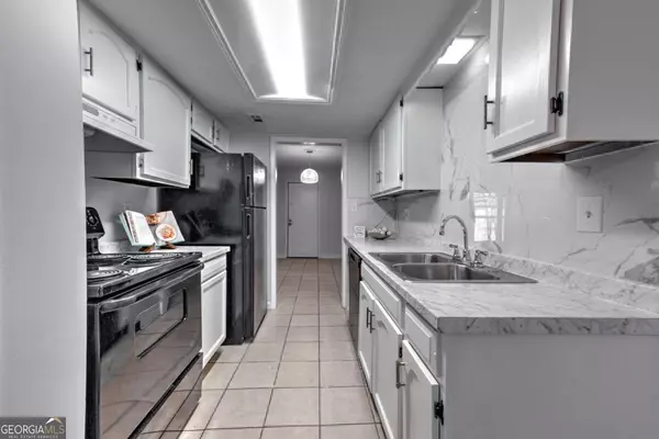 Stone Mountain, GA 30083,748 Garden View DR