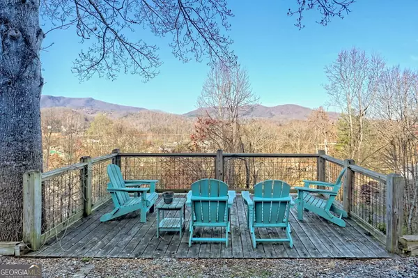 Hiawassee, GA 30546,572 River ST