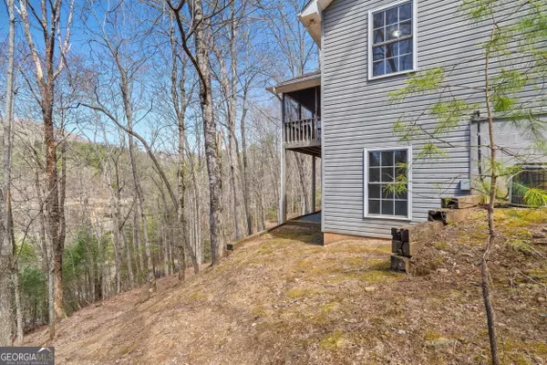 Hiawassee, GA 30546,781 Fox RD