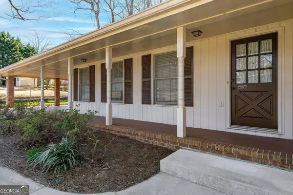 Stone Mountain, GA 30087,5836 Trailwoods CT