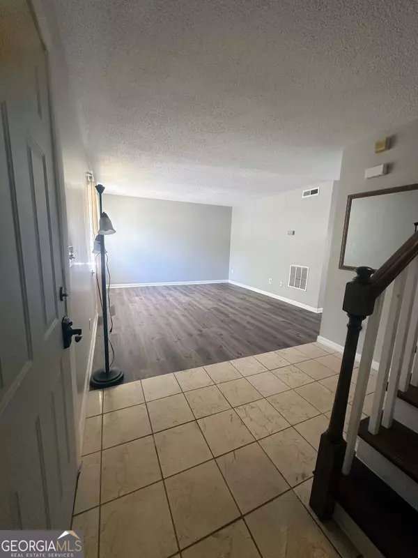 Union City, GA 30291,4701 Flat Shoals RD ##52D