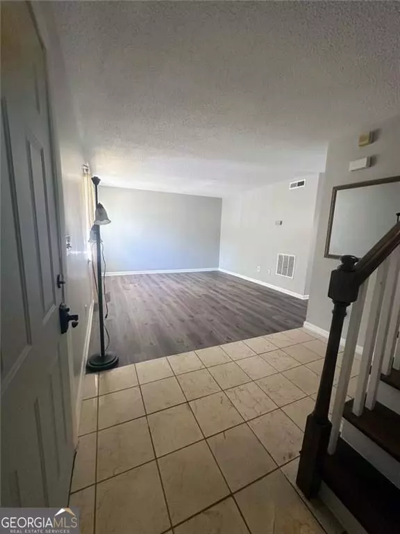 Union City, GA 30291,4701 Flat Shoals RD ##52D