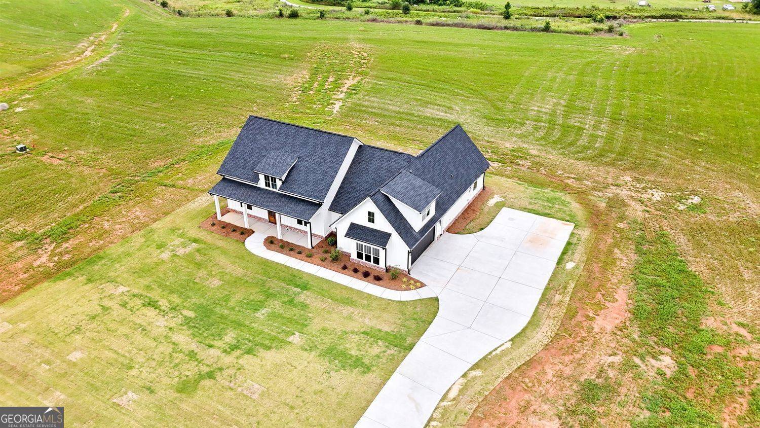 Barnesville, GA 30204,284 Community House RD