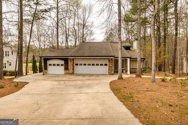 171 Rockspray RDG, Peachtree City, GA 30269