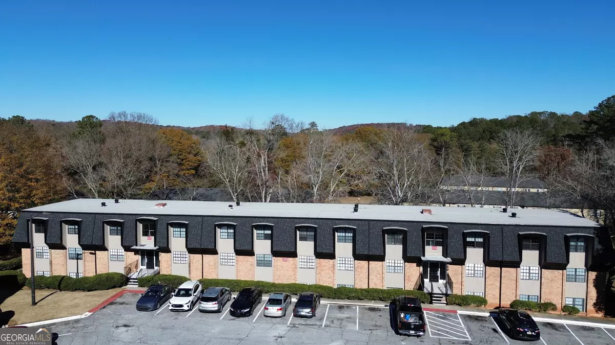 Atlanta, GA 30350,375 Winding River DR