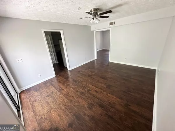 Atlanta, GA 30350,375 Winding River DR