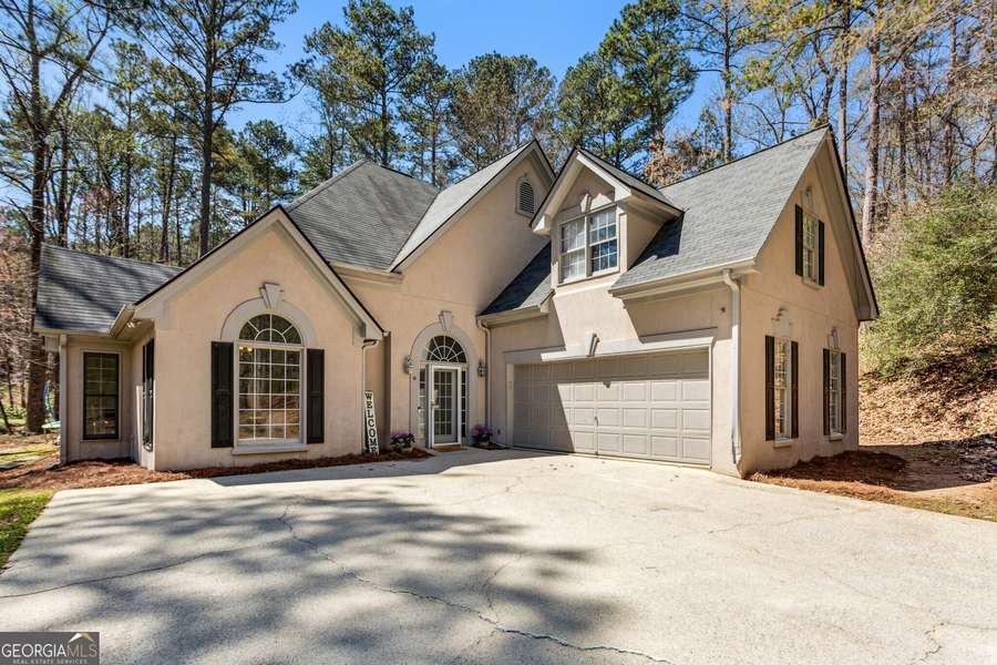5163 Holly Springs DR, Douglasville, GA 30135