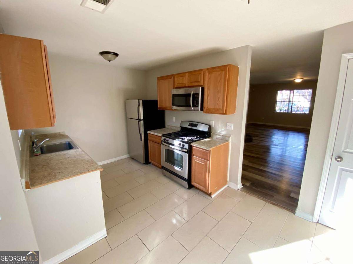 Atlanta, GA 30349,709 Pine Tree TRL #10A