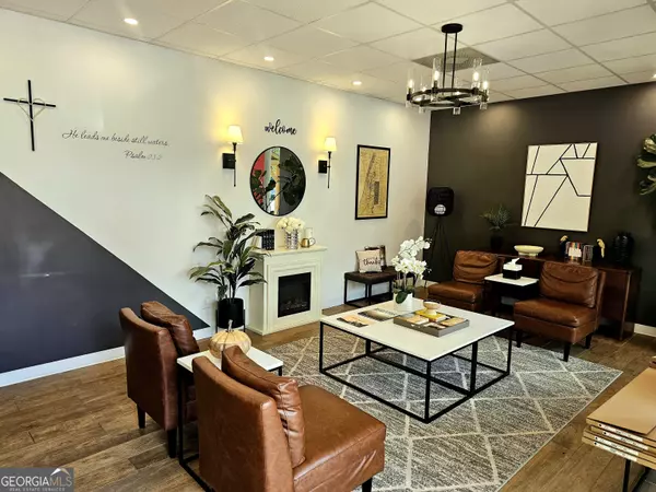 Norcross, GA 30093,1590 Oakbrook DR