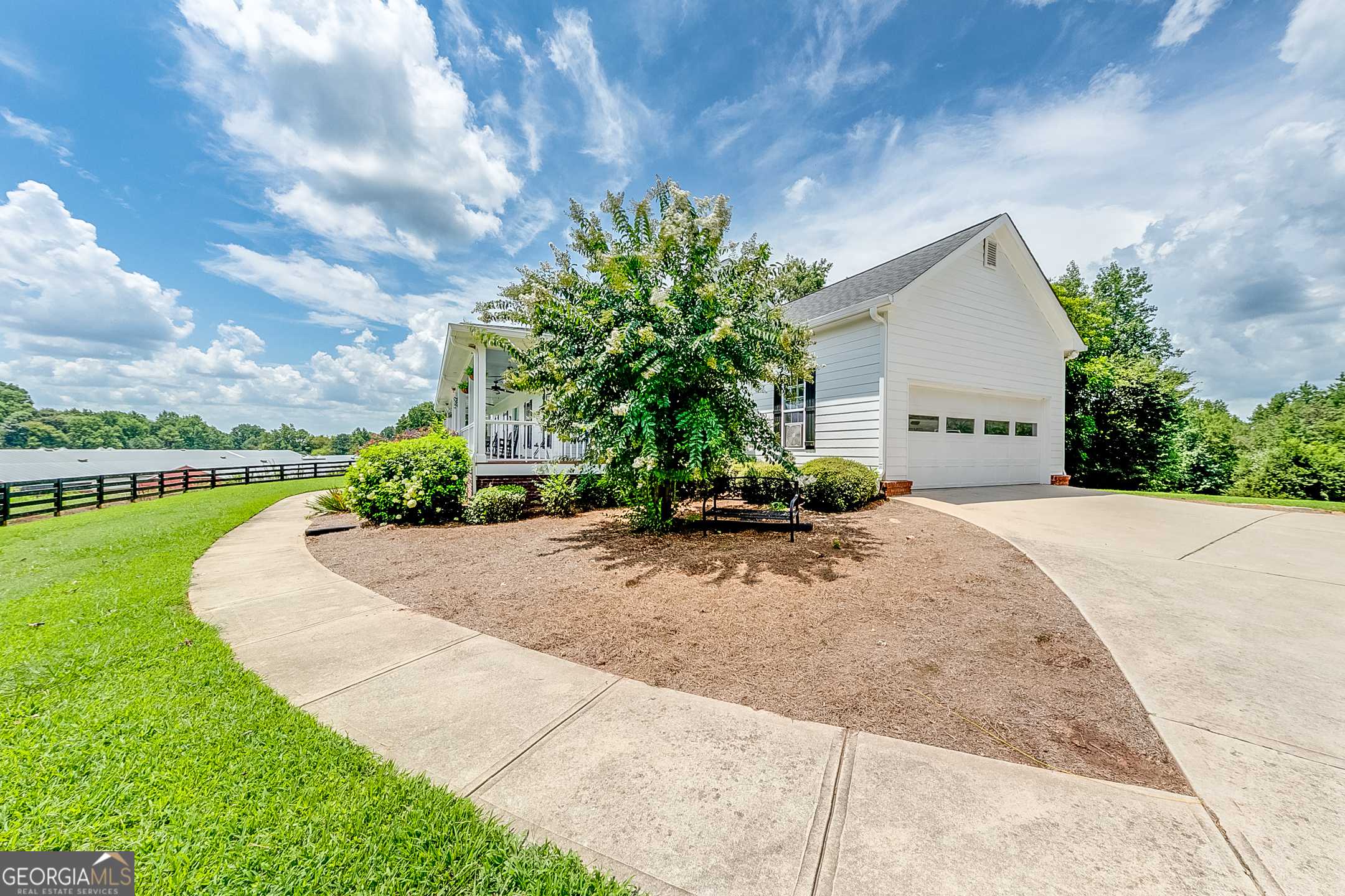 Pendergrass, GA 30567,885 Brooks RD