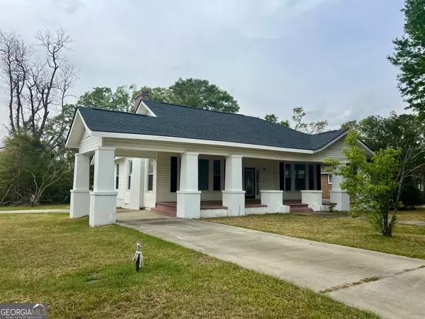Metter, GA 30439,40 S College ST
