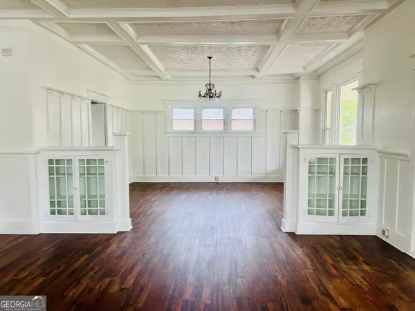 Metter, GA 30439,40 S College ST