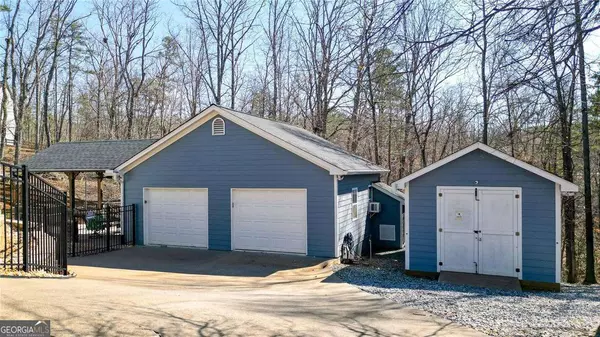 Canton, GA 30115,114 Hardwood LN