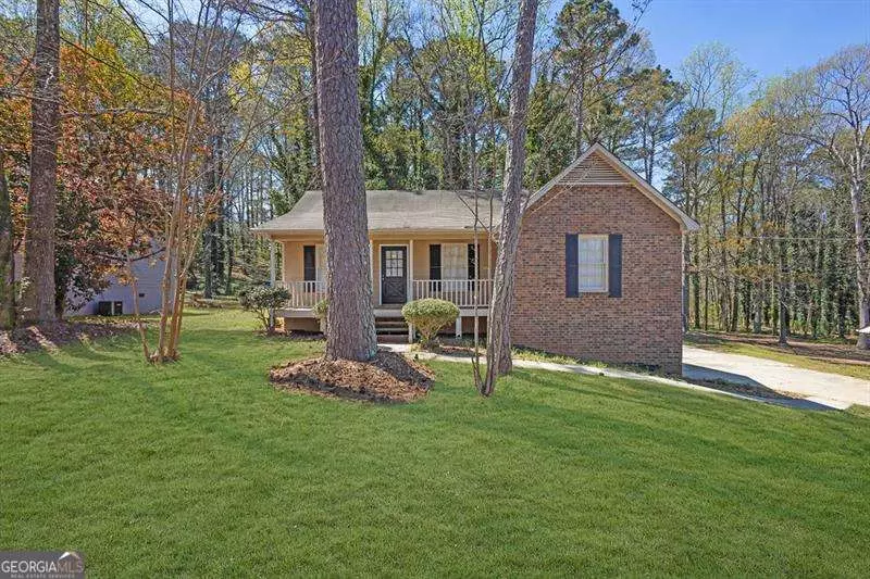 8633 Hilltop RD, Jonesboro, GA 30236