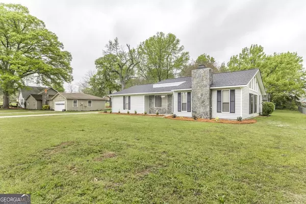 Warner Robins, GA 31093,415 Sentry Oaks DR