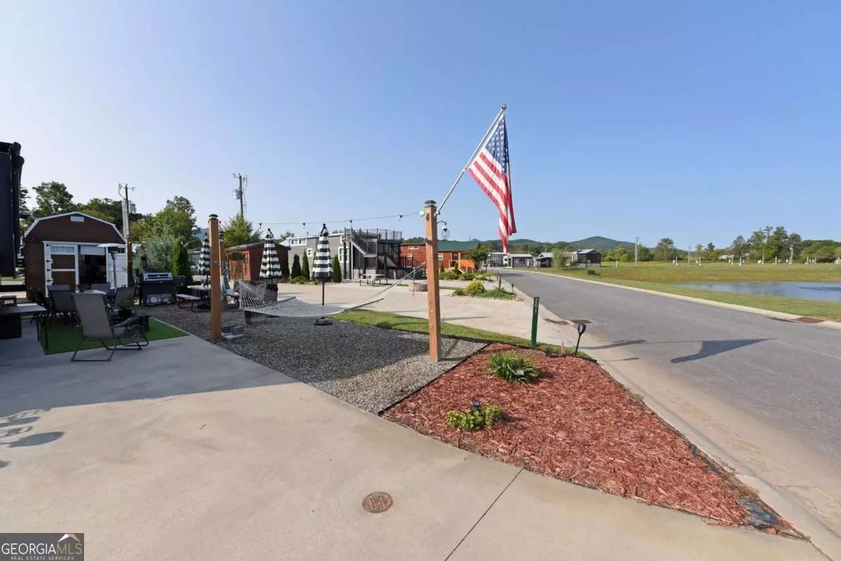 Blairsville, GA 30512,193 Mountain Vista RD #256