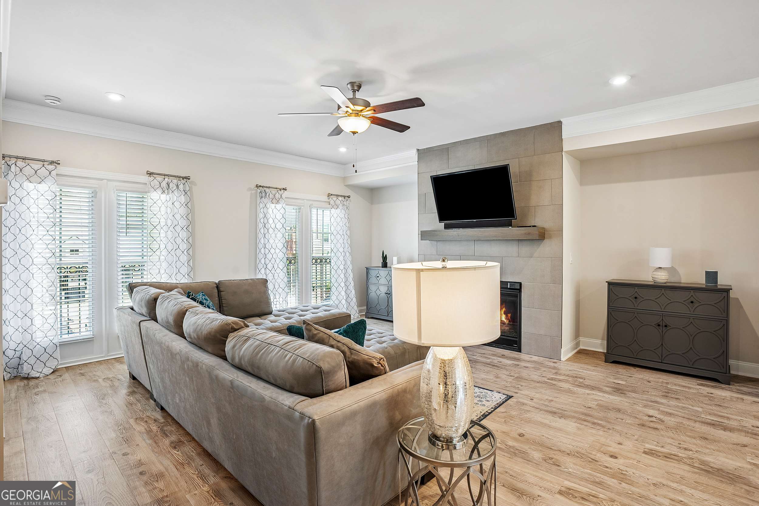 Brookhaven, GA 30319,2048 Violet LN