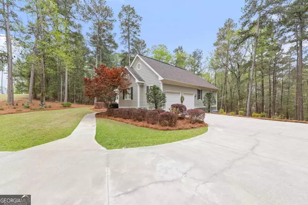 Greensboro, GA 30642,1041 Parrotts Cove RD