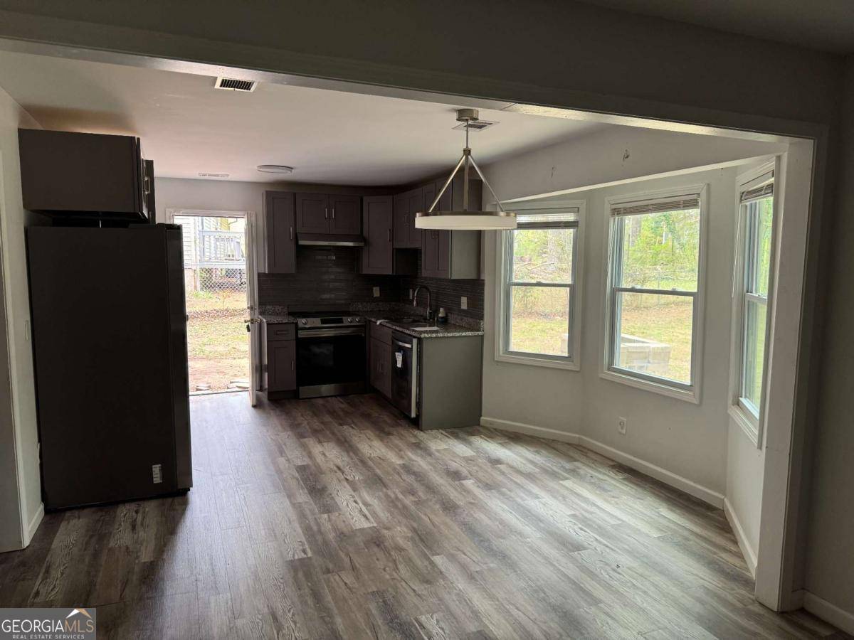 Rex, GA 30273,6921 Babbling Brook DR