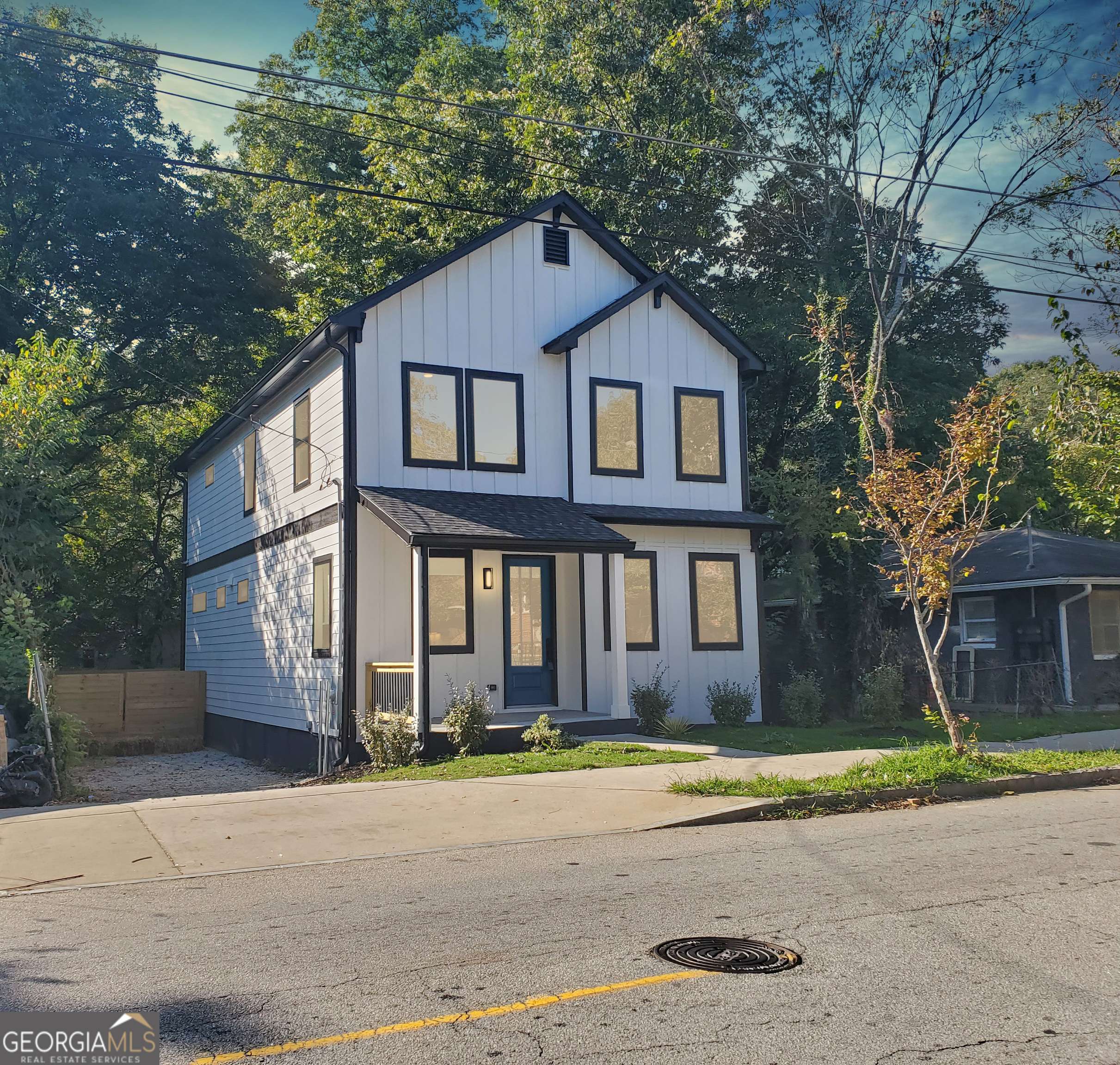 1045 McDaniel ST SW, Atlanta, GA 30310