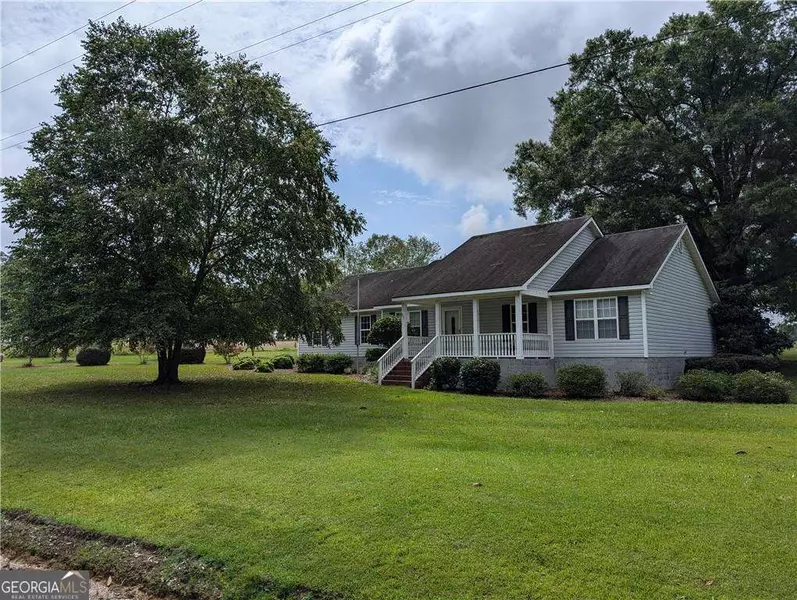 482 Brookfield Turner Church RD, Enigma, GA 31749