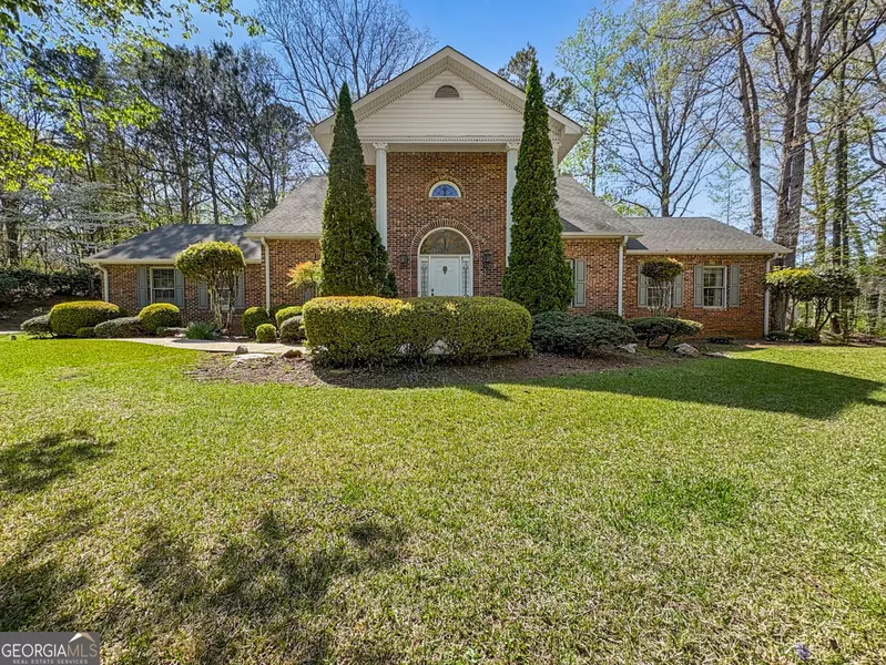 930 E Lake DR, Gainesville, GA 30506
