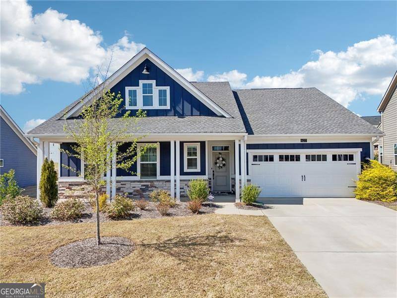 627 Michigan CIR, Hoschton, GA 30548