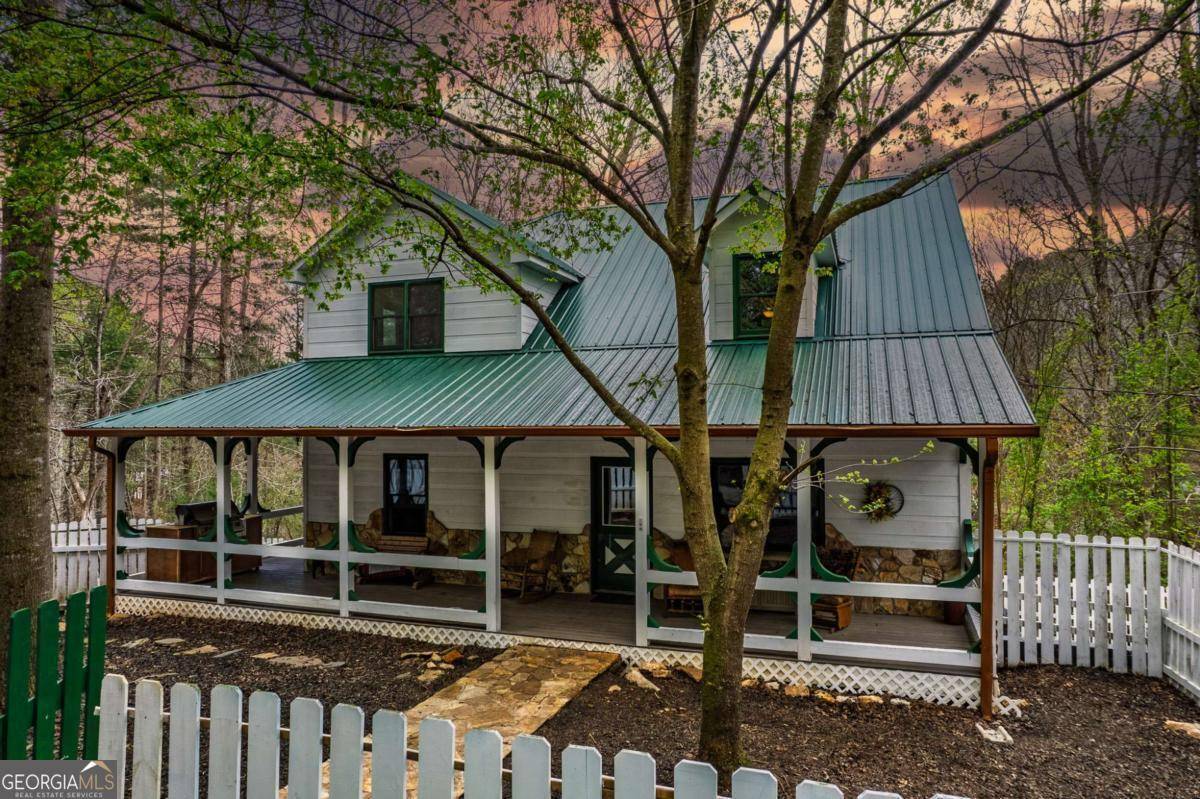 2037 Newport DR, Ellijay, GA 30540