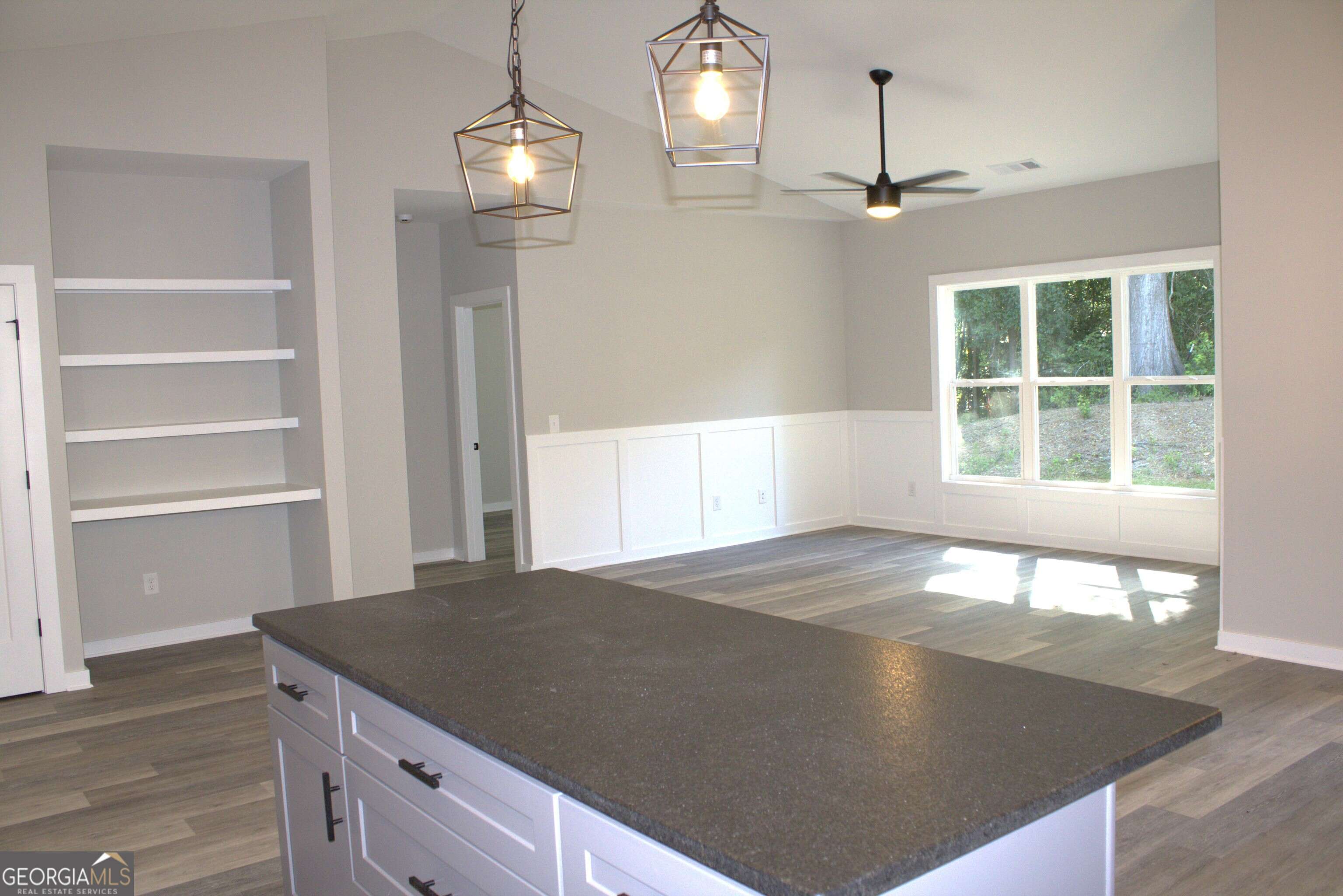 Hartwell, GA 30643,123 Fairview Station