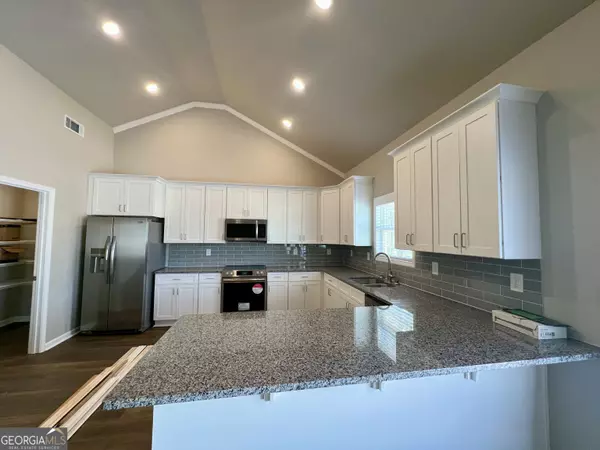 Statham, GA 30666,576 Lilian WAY