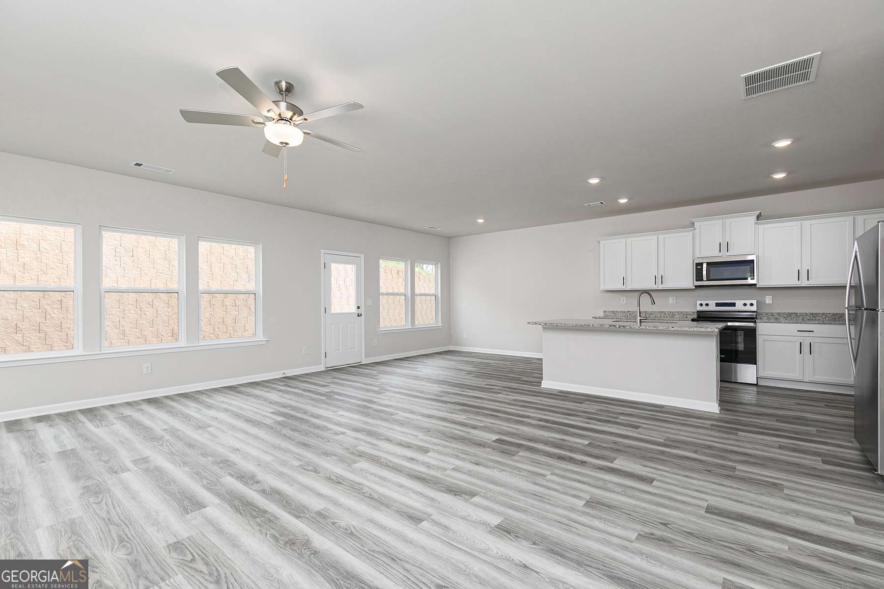 Oakwood, GA 30566,3998 Oakwood Terrace Court
