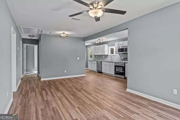 Union Point, GA 30669,215 Hunter ST