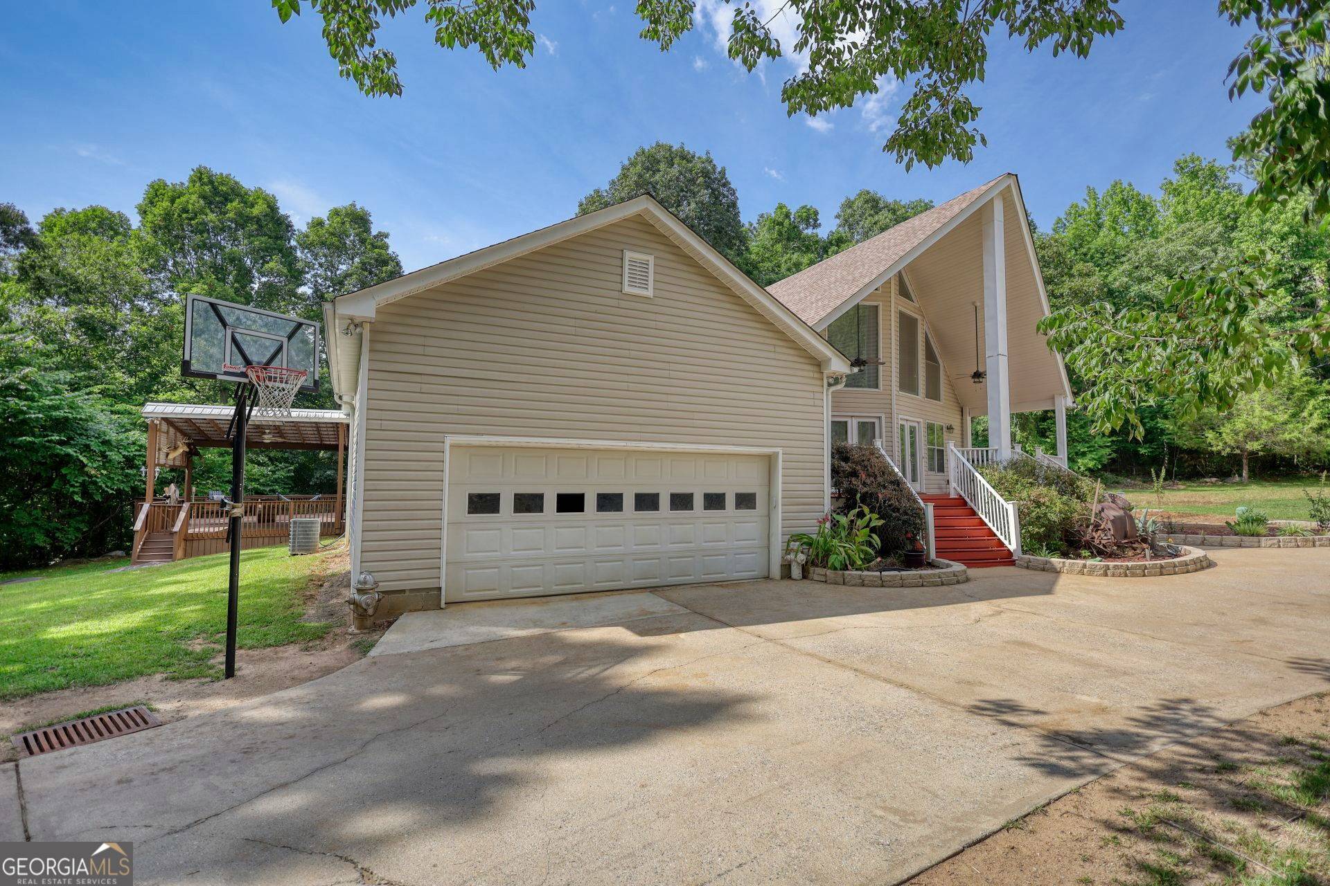 Mansfield, GA 30055,2064 Jackson Lake RD