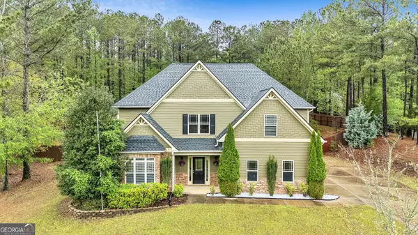 162 Blossom LN, Newnan, GA 30263
