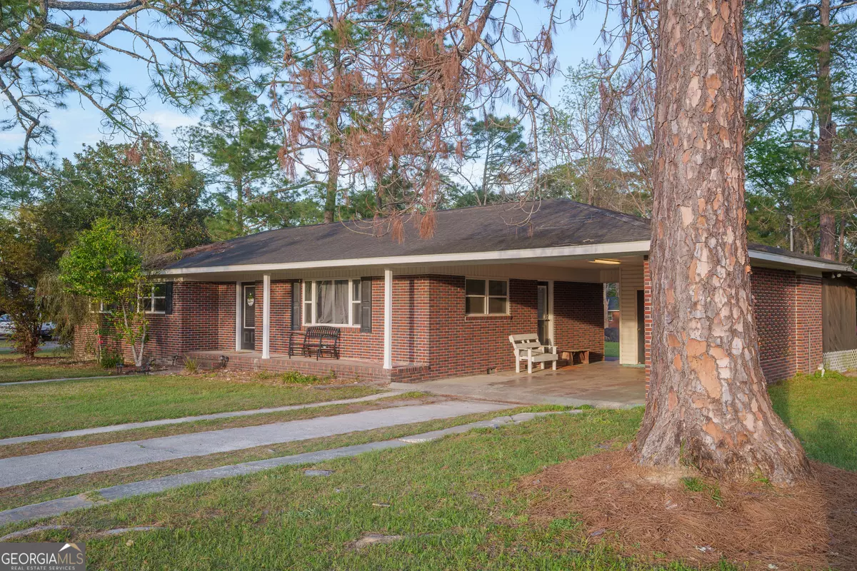 Blackshear, GA 31516,732 Bud ST