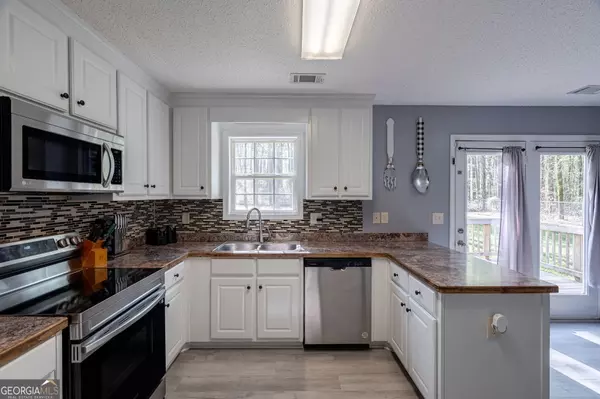 Colbert, GA 30628,360 Elizabeth CT